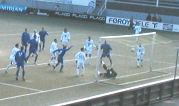 FH Hafnafjørður has just equalized for 2-2 against B36 Tórshavn in the Atlantic Cup 2006